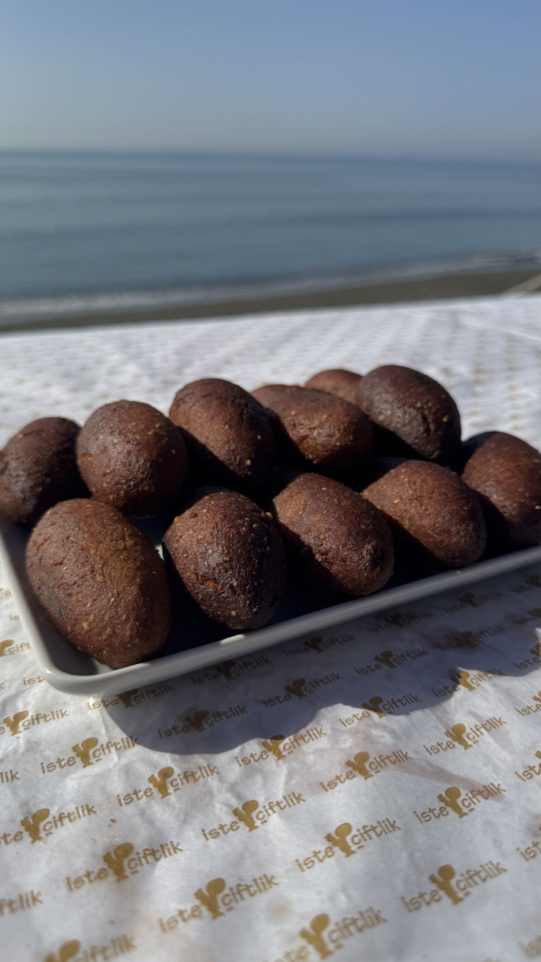 İSTE ÇİFTLİK İÇLİ KÖFTE(MİNİ KOKTEYL)-15'Lİ PK.